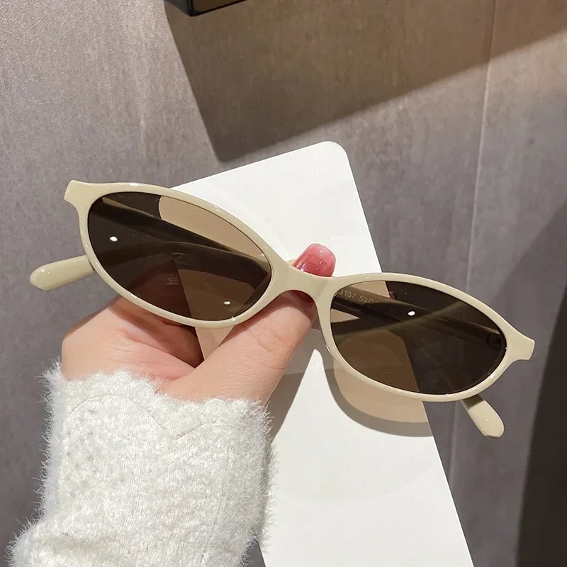ニューレトロセクシーキャットアイサングラス男女兼用ヴィンテー - Men Fashion Rave のレビューと価格